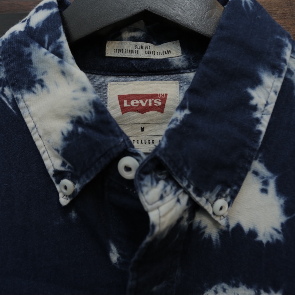 Levi's Bleach Pattern Button Up - image 3